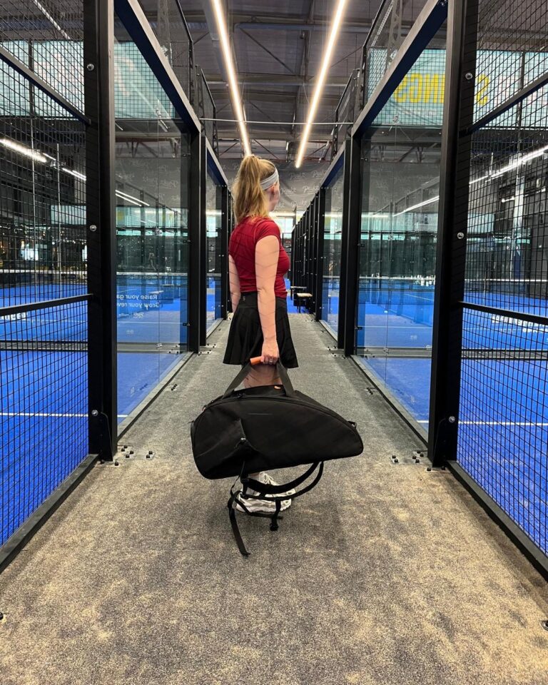 Instagram post from smartbags_com. This post is in position 4.