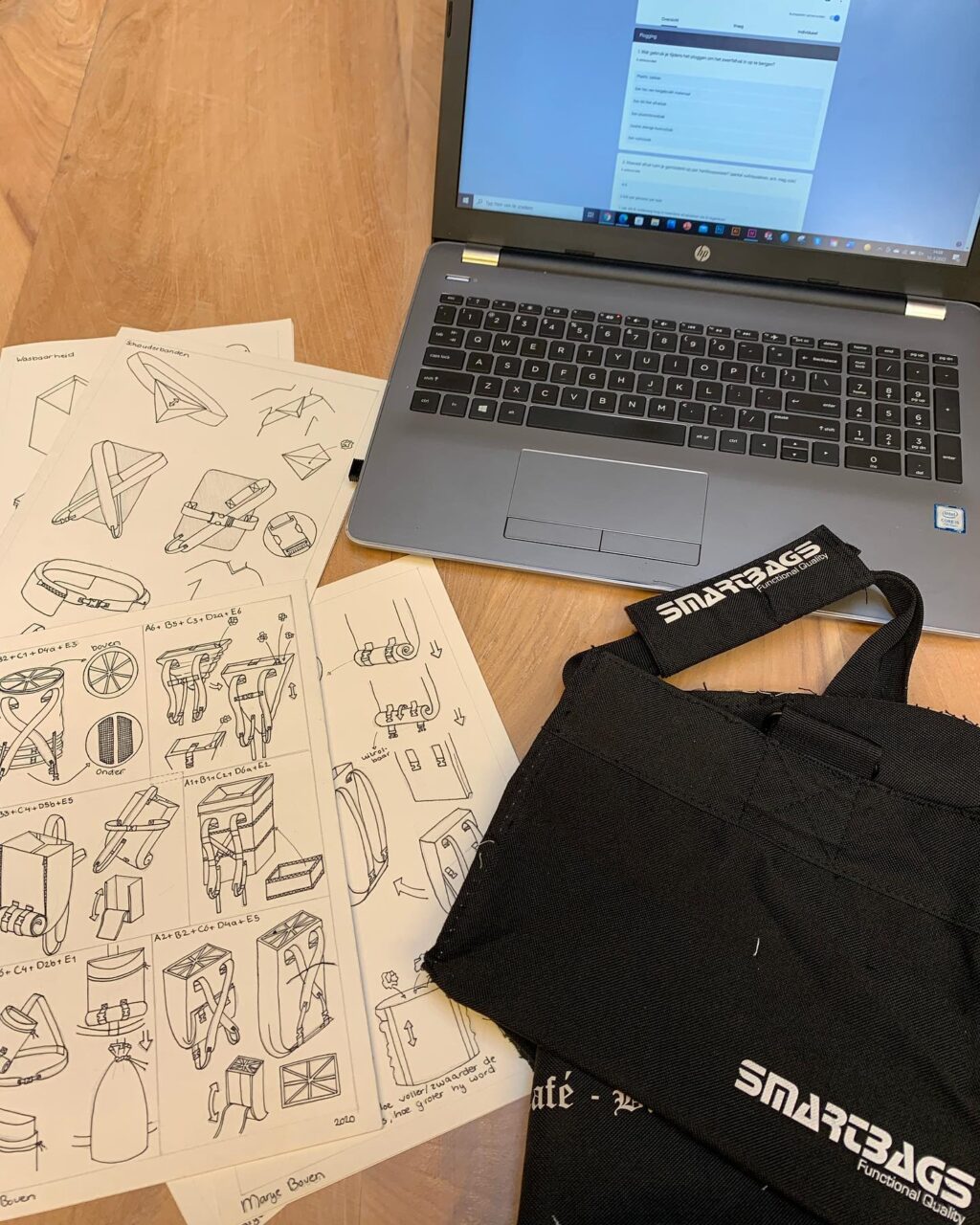 Instagram post from smartbags_com. This post is in position 13.